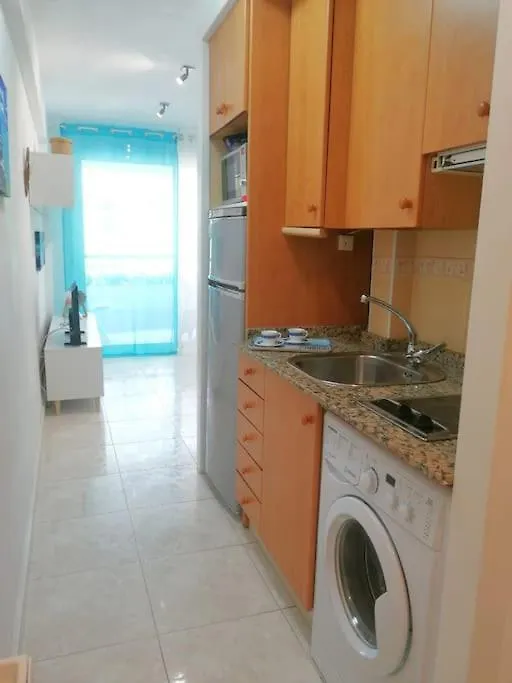 アパート Apartamento Centrico A 5 Min De La Playa サロウ